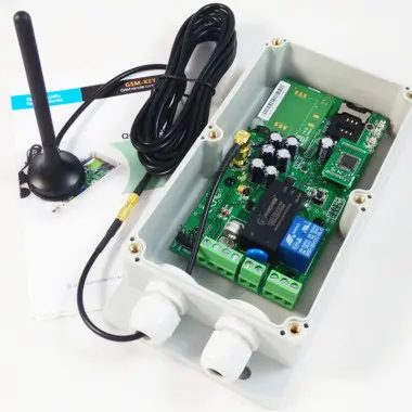GSM реле GSM-KEY-AC 2000 номеров на 220 вольт в водозащитном корпусе